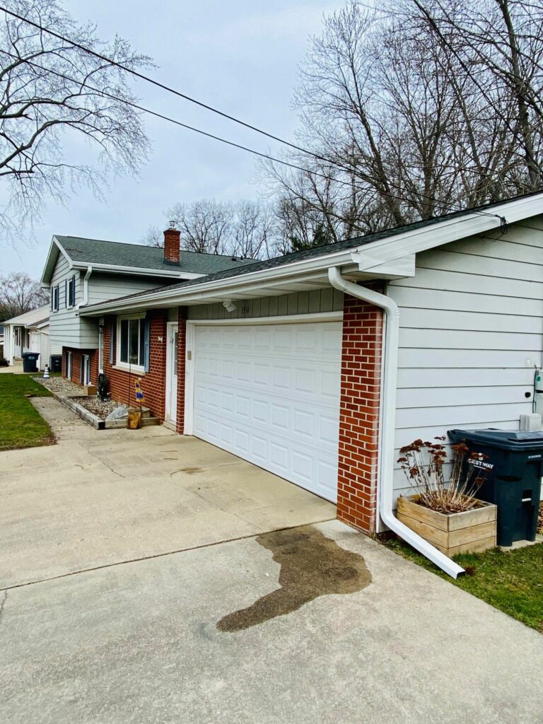 8423 dan r gutter
